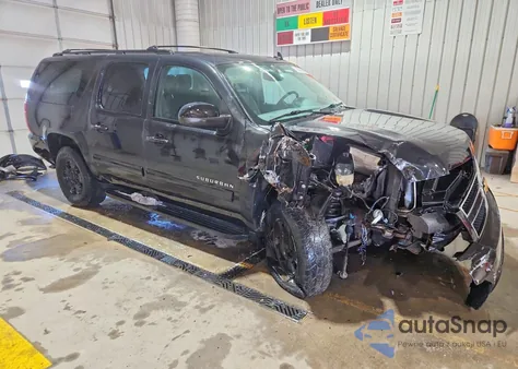 2012 Chevrolet Suburban K1500 Ls z USA, uszkodzony, nr VIN 1GNSKHE76CR287780